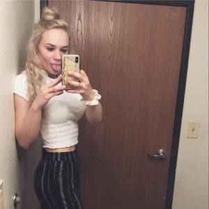 Meet your Posher, Macey